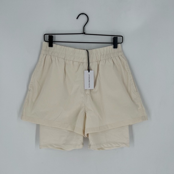WEWOREWHAT Windbreaker Biker Shorts In Off White - Picture 1 of 7